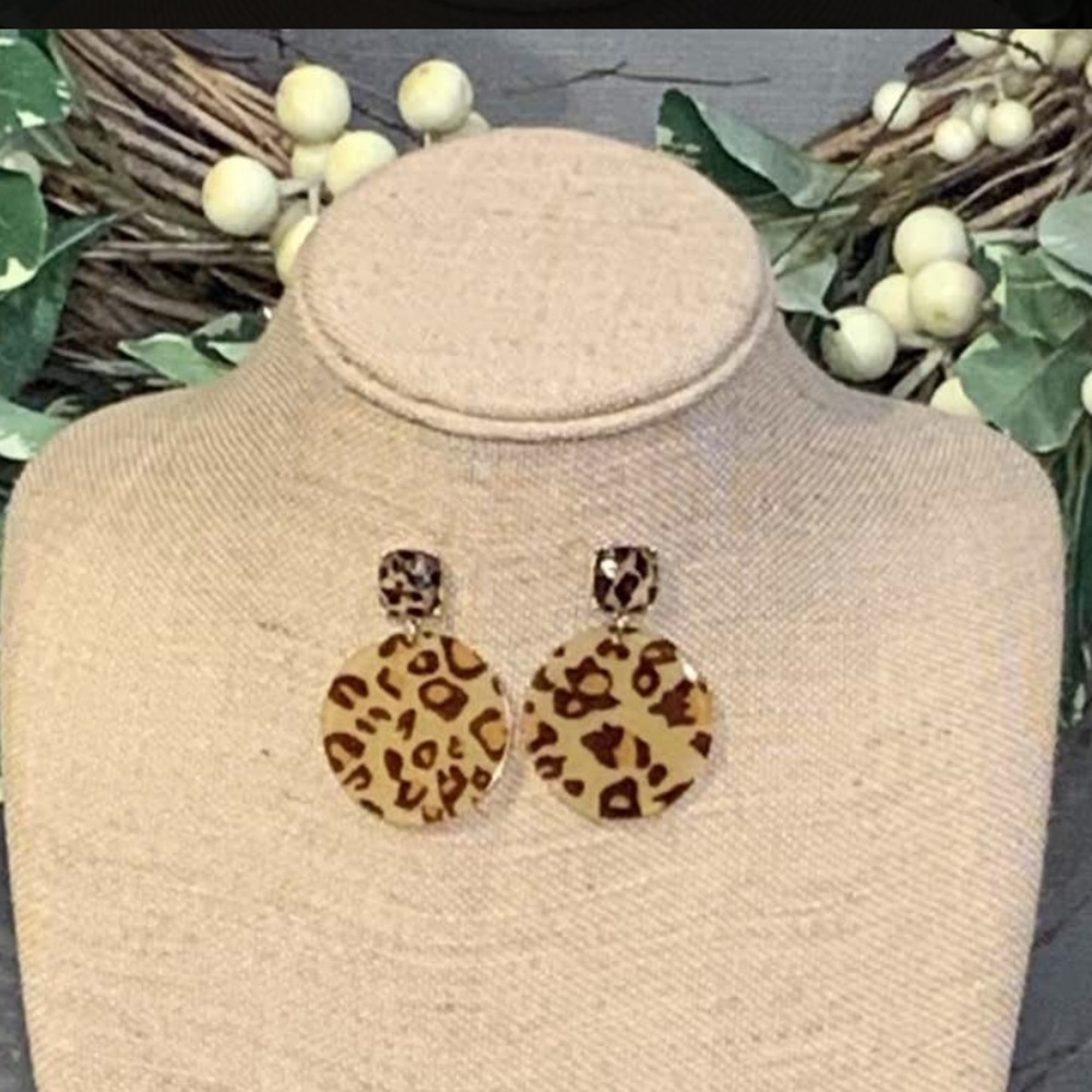 Leopard print post earrings